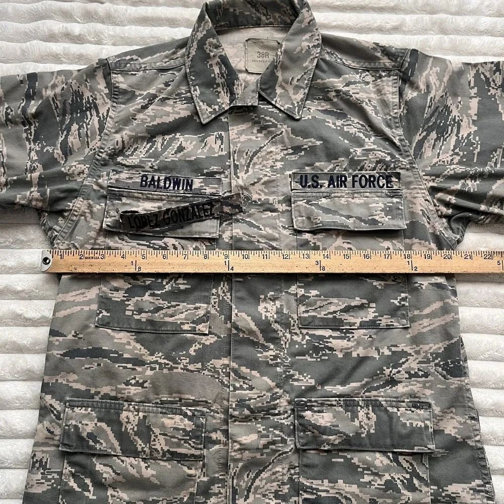U.S. Air Force Utility Coat Mens 38R Digital Tiger Stripe Camo Jacket
